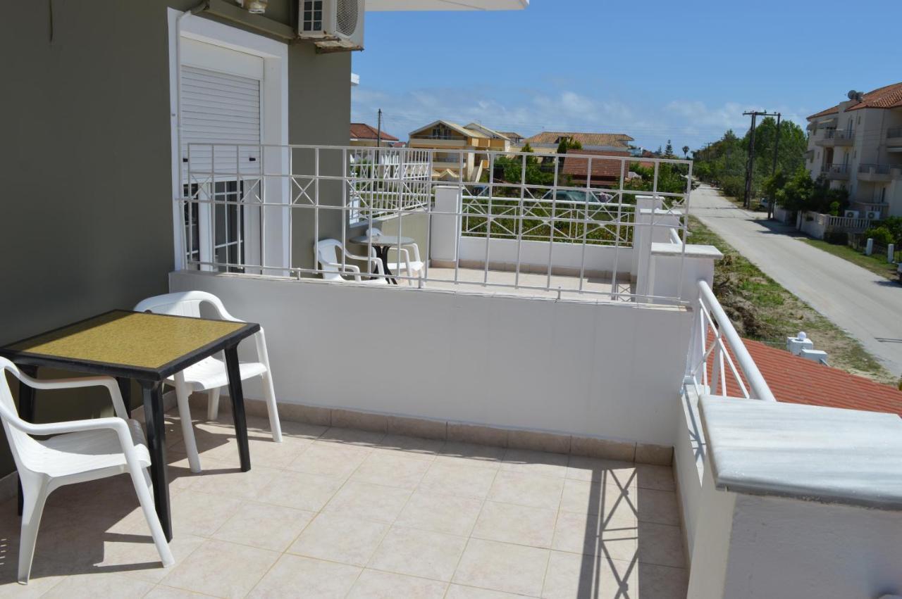 Hotel Kalimera Apartments Ammoudia Exteriör bild