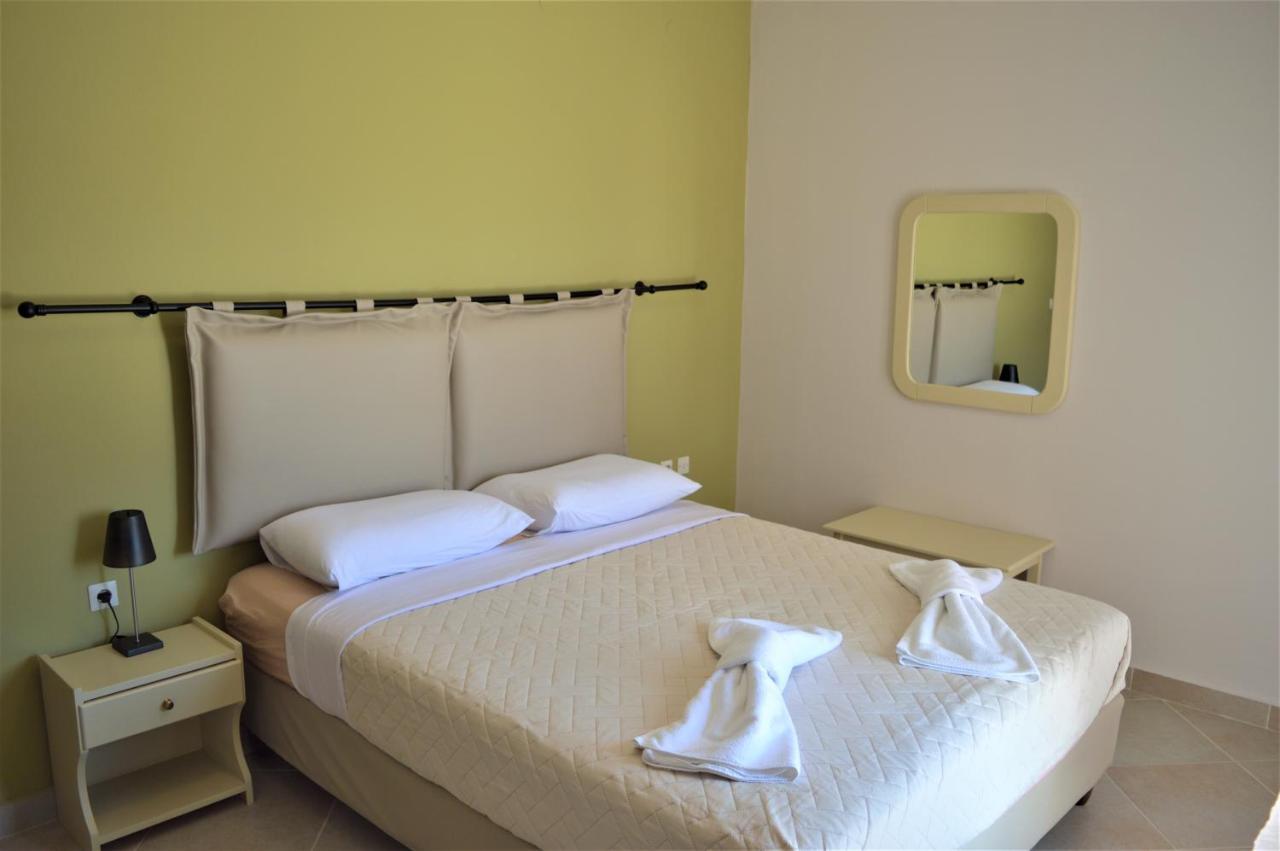 Hotel Kalimera Apartments Ammoudia Exteriör bild