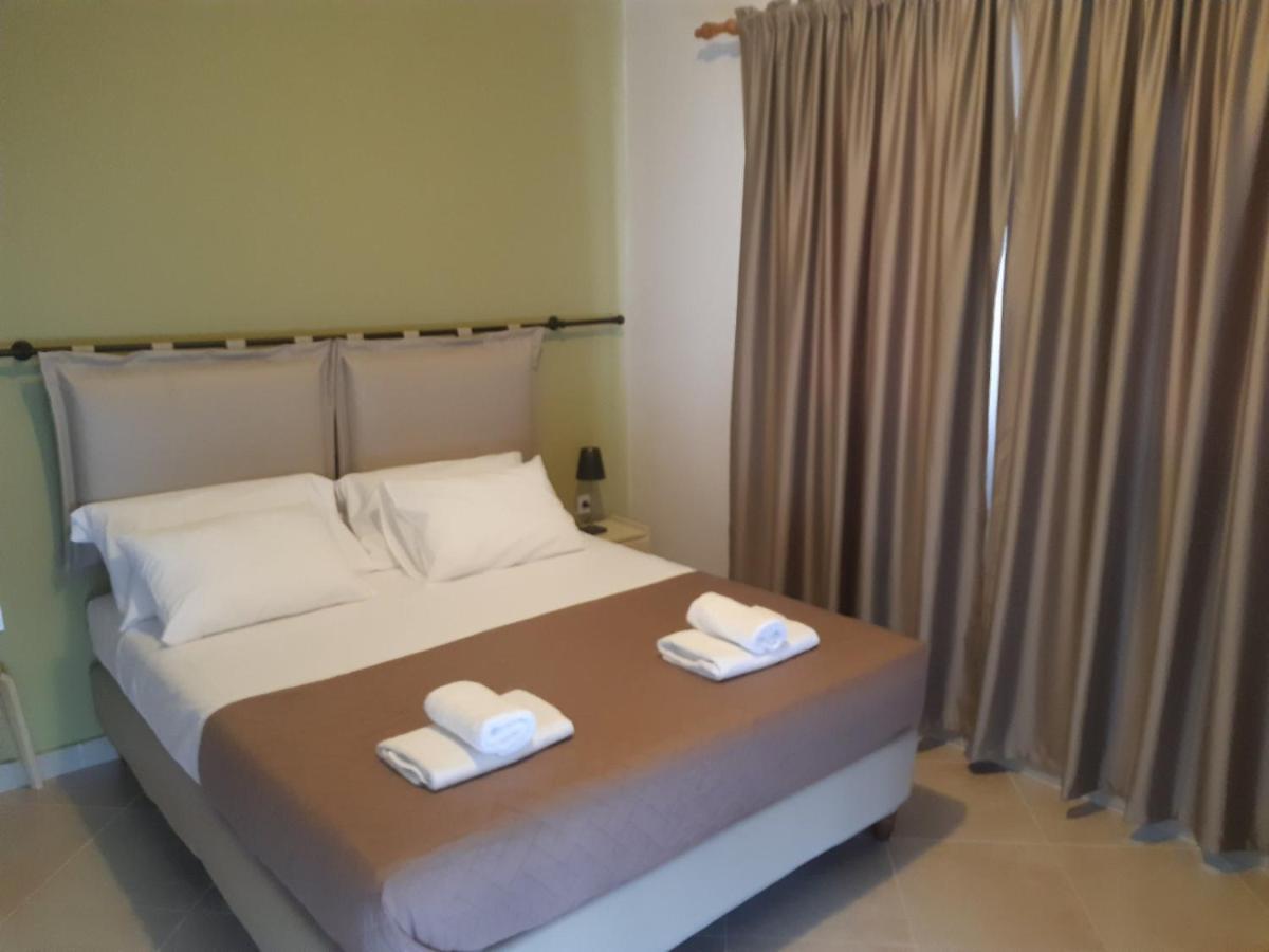 Hotel Kalimera Apartments Ammoudia Exteriör bild